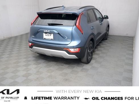 New 2026 Kia Niro EX FWD image 5
