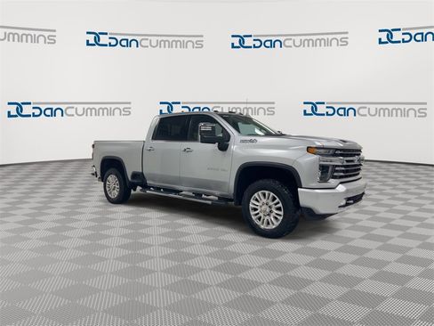 Used 2023 Chevrolet Silverado 2500 High Country image 2