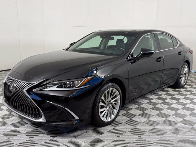 Used 2019 Lexus ES 350 w/ Accessory Package FWD image 2