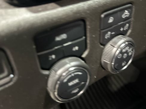 Used 2023 Chevrolet Silverado 1500 LTZ w/ Technology Package AWD/4WD image 20