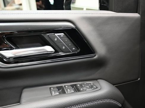 New 2026 GMC Yukon XL Denali image 28