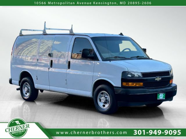 Used 2018 Chevrolet Express 2500 w/ Driver Convenience Package RWD image 1
