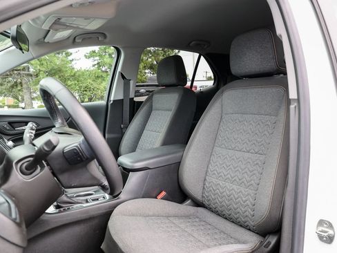 Used 2022 Chevrolet Equinox LT FWD image 38