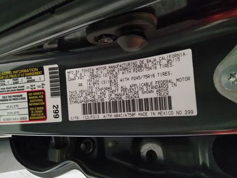 Used 2015 Toyota Tacoma 4x4 Double Cab w/ SR5 Package image 34