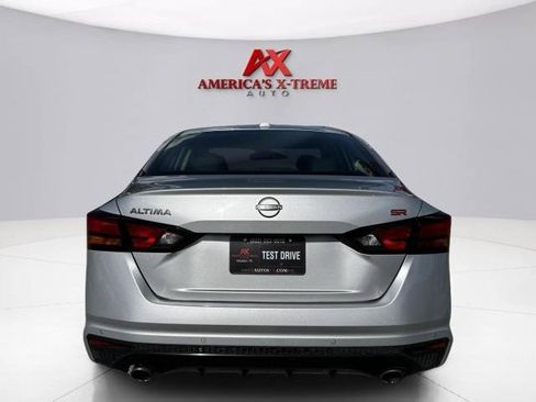 Used 2024 Nissan Altima 2.5 SR FWD image 4