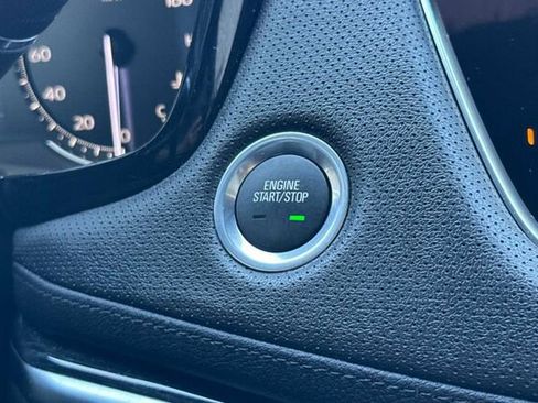 Used 2025 Cadillac XT5 Premium Luxury image 22