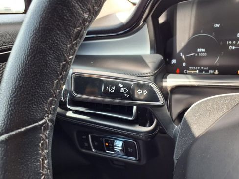 Used 2023 Lincoln Nautilus AWD w/ Premium Package image 18