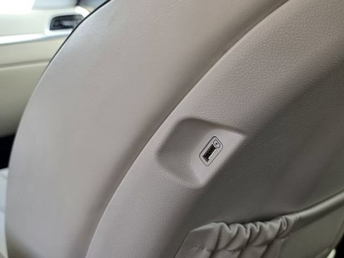 Used 2020 Hyundai Palisade Limited FWD image 21