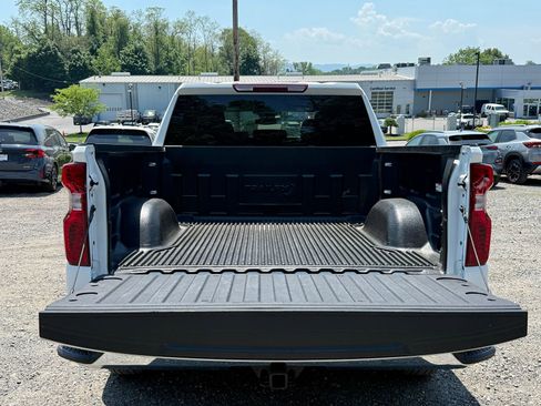 Certified 2026 Chevrolet Silverado 1500 LT AWD/4WD image 13