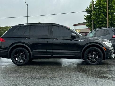 Used 2024 Volkswagen Tiguan SE R-Line FWD image 3