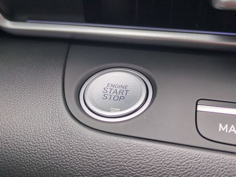 New 2026 Hyundai Elantra Limited FWD image 37