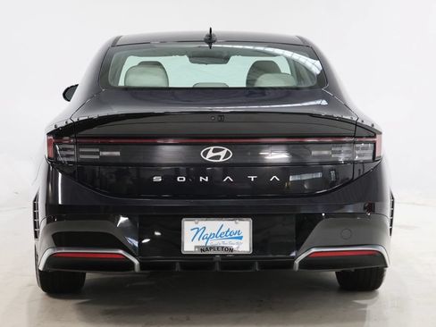 Used 2025 Hyundai Sonata SEL FWD image 6
