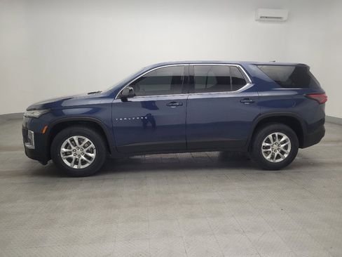 Used 2023 Chevrolet Traverse LS image 2