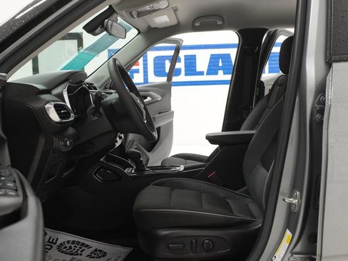 Used 2023 Chevrolet TrailBlazer LT FWD image 15