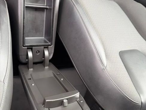 Used 2022 Buick Encore GX Select AWD/4WD image 26