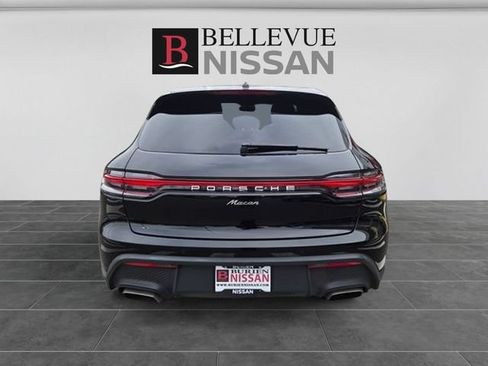 Used 2024 Porsche Macan AWD/4WD image 8