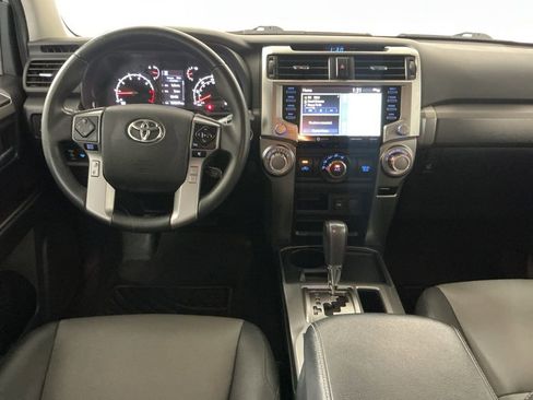 Used 2022 Toyota 4Runner SR5 Premium w/ Moonroof Package RWD image 9