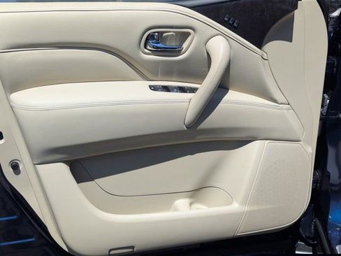 Used 2023 INFINITI QX80 Luxe w/ Cargo Package AWD/4WD image 10