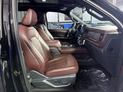 Used 2023 Ford Expedition Max Limited AWD/4WD image 25