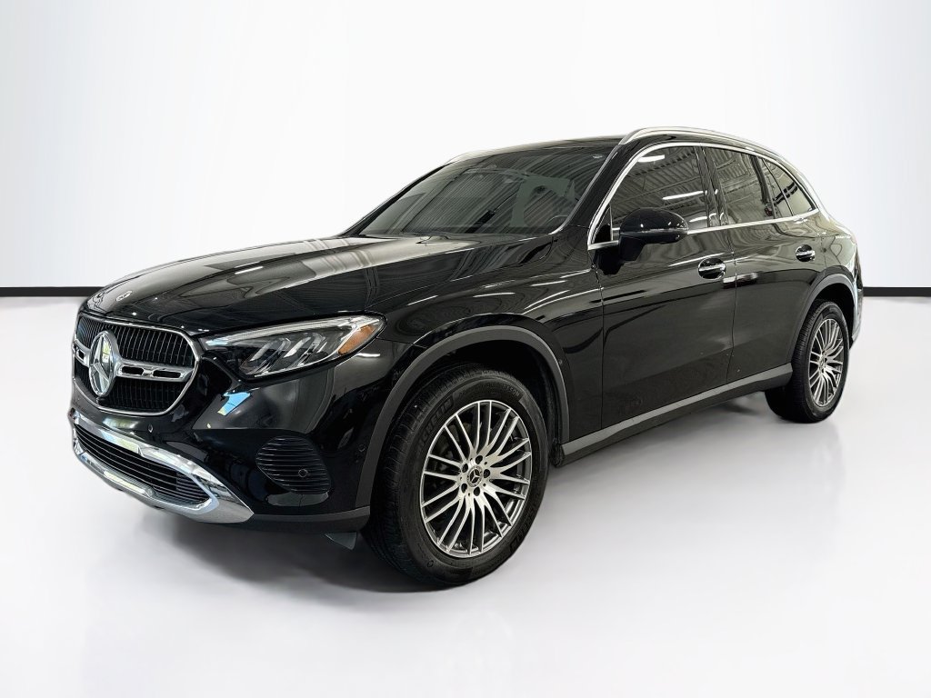 Certified 2025 Mercedes-Benz GLC 300 4MATIC image 1