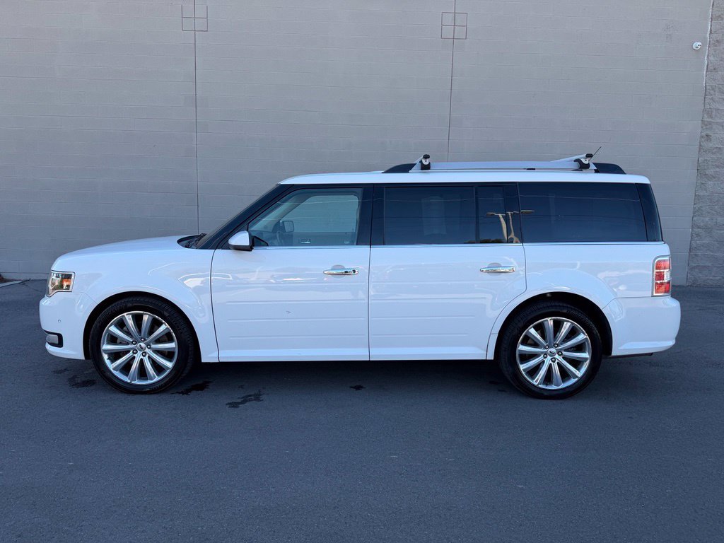 Used 2018 Ford Flex Limited w/ Equipment Group 303A AWD/4WD image 2