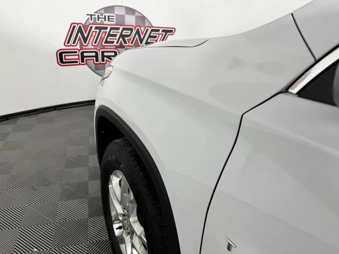 Used 2021 Chevrolet Traverse LT AWD/4WD image 23