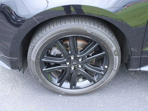 Used 2022 Ford Edge ST-Line AWD/4WD image 5