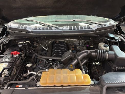 Used 2016 Ford F150 XLT w/ Equipment Group 302A Luxury image 32