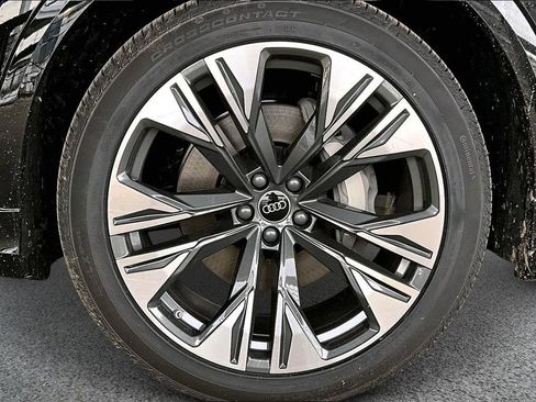 New 2026 Audi Q8 Premium Plus image 13