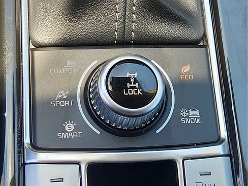 Used 2021 Kia Telluride LX AWD/4WD image 21
