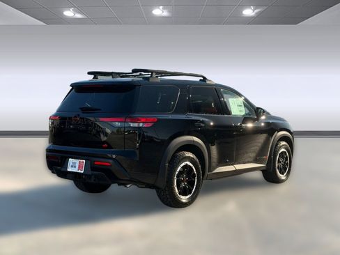 New 2026 Nissan Pathfinder Rock Creek AWD/4WD image 9