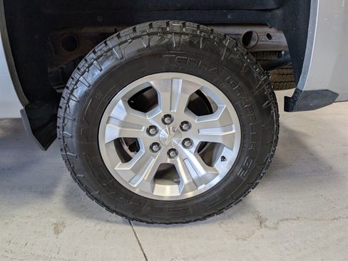 Used 2018 Chevrolet Silverado 1500 LT w/ All Star Edition image 15
