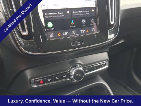 Certified 2023 Volvo XC40 B5 Core w/ Convenience Package AWD/4WD image 16