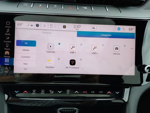 New 2026 Jeep Grand Cherokee Limited w/ Luxury Tech Group II AWD/4WD image 38