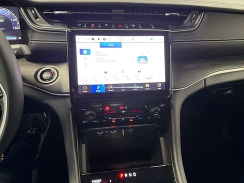 Used 2023 Jeep Grand Cherokee Limited w/ Trailer Tow Prep Group (B) image 20