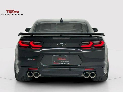 Used 2022 Chevrolet Camaro ZL1 RWD image 7