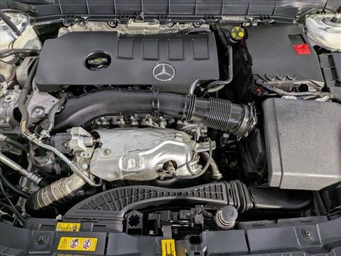 Certified 2023 Mercedes-Benz GLB 250 image 23
