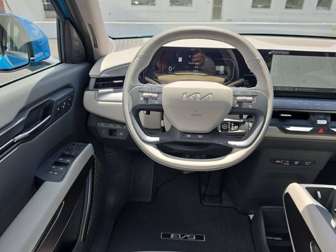 New 2026 Kia EV9 Wind AWD/4WD image 14