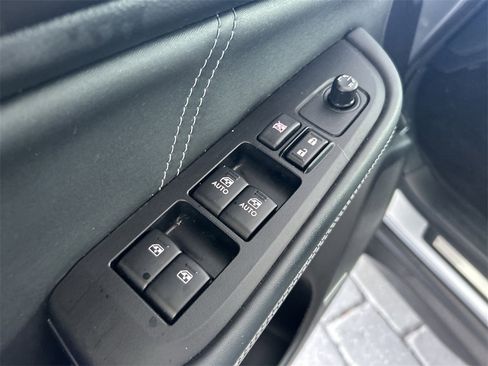 Used 2018 Subaru Outback 3.6R Limited image 12