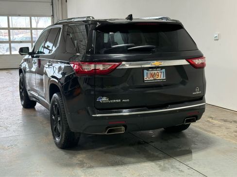 Used 2019 Chevrolet Traverse Premier image 3