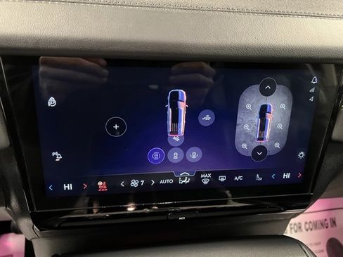 Used 2025 Lincoln Navigator L Reserve image 33