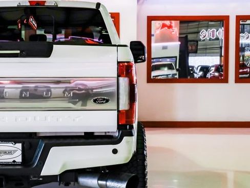 Used 2017 Ford F250 Platinum w/ Platinum Ultimate Package image 49