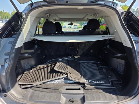 Used 2015 Nissan Rogue S AWD/4WD image 28