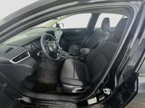 Used 2025 Toyota Corolla LE FWD image 13