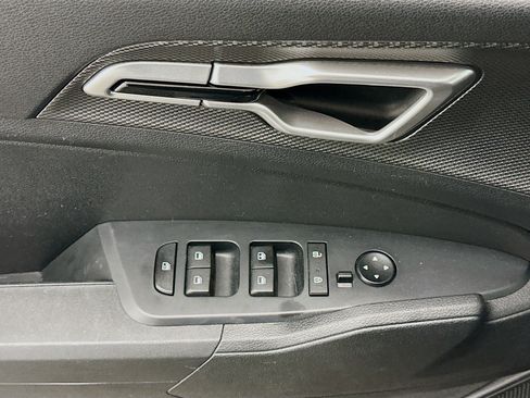 Used 2024 Kia Sportage LX image 15