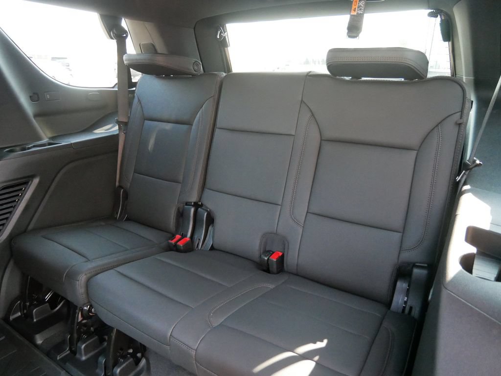 New 2026 Chevrolet Tahoe High Country AWD/4WD image 17