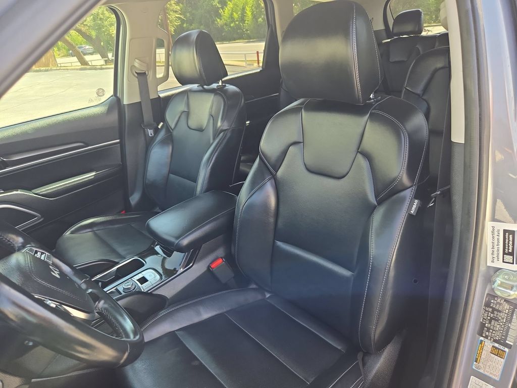 Used 2025 Kia Telluride S AWD/4WD image 16