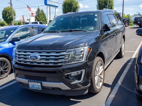 Used 2018 Ford Expedition Max Limited w/ Equipment Group 302A AWD/4WD image 3