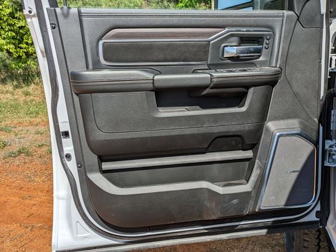 New 2025 RAM 2500 Laramie image 12