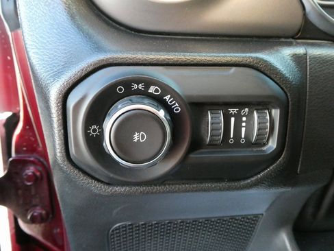 Used 2022 Jeep Wrangler Sport image 20